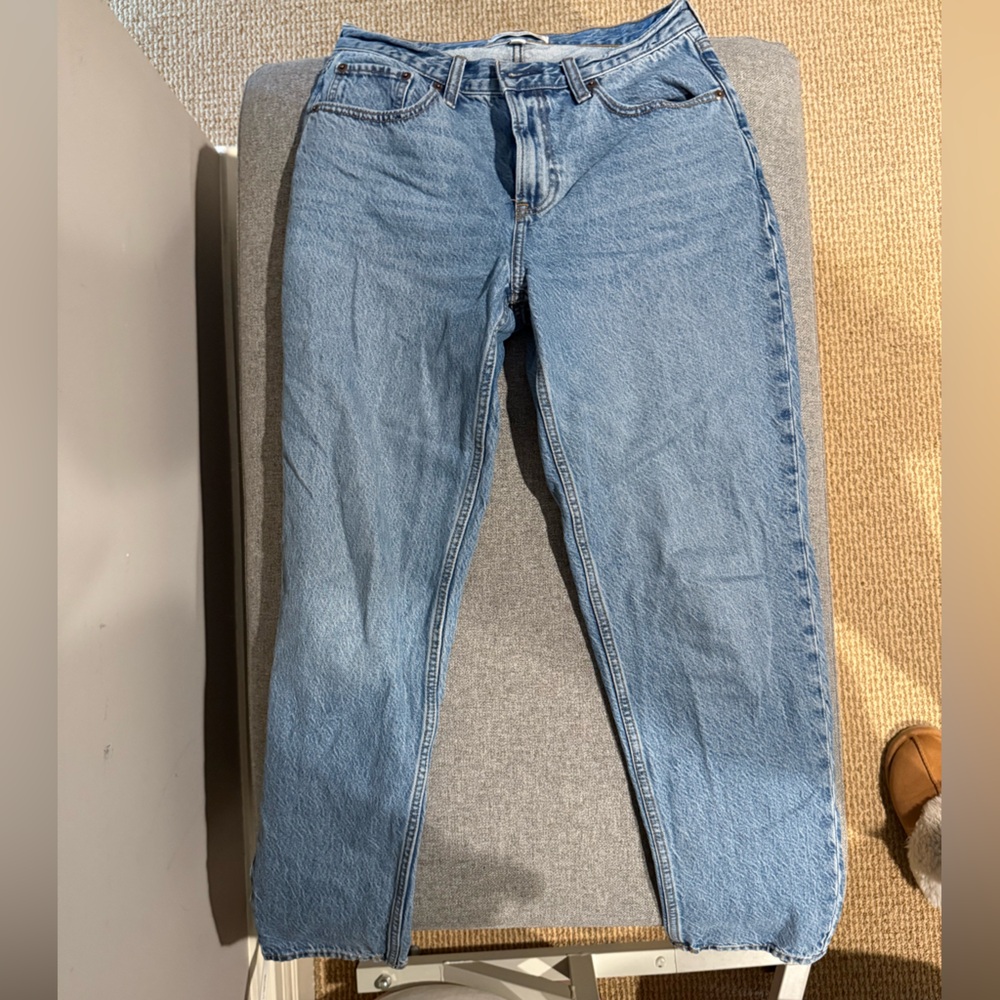 Abercrombie & Fitch The Tapered Loose Low Rise Blue Denim Jeans